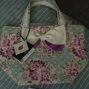 KAHRI. Feminine flair new home collection bags di.